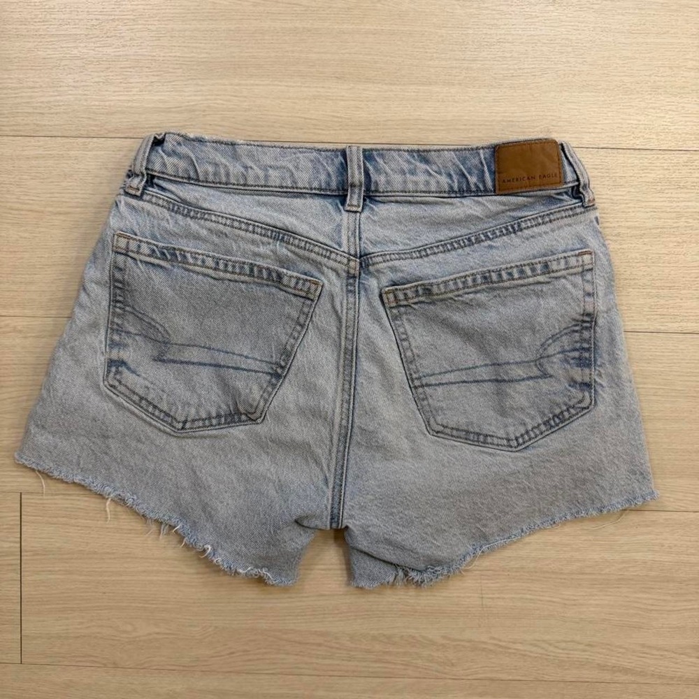 American Eagle Light Wash Cut Jean Shorts Womens Size 0 Denim - Picture 2 of 6